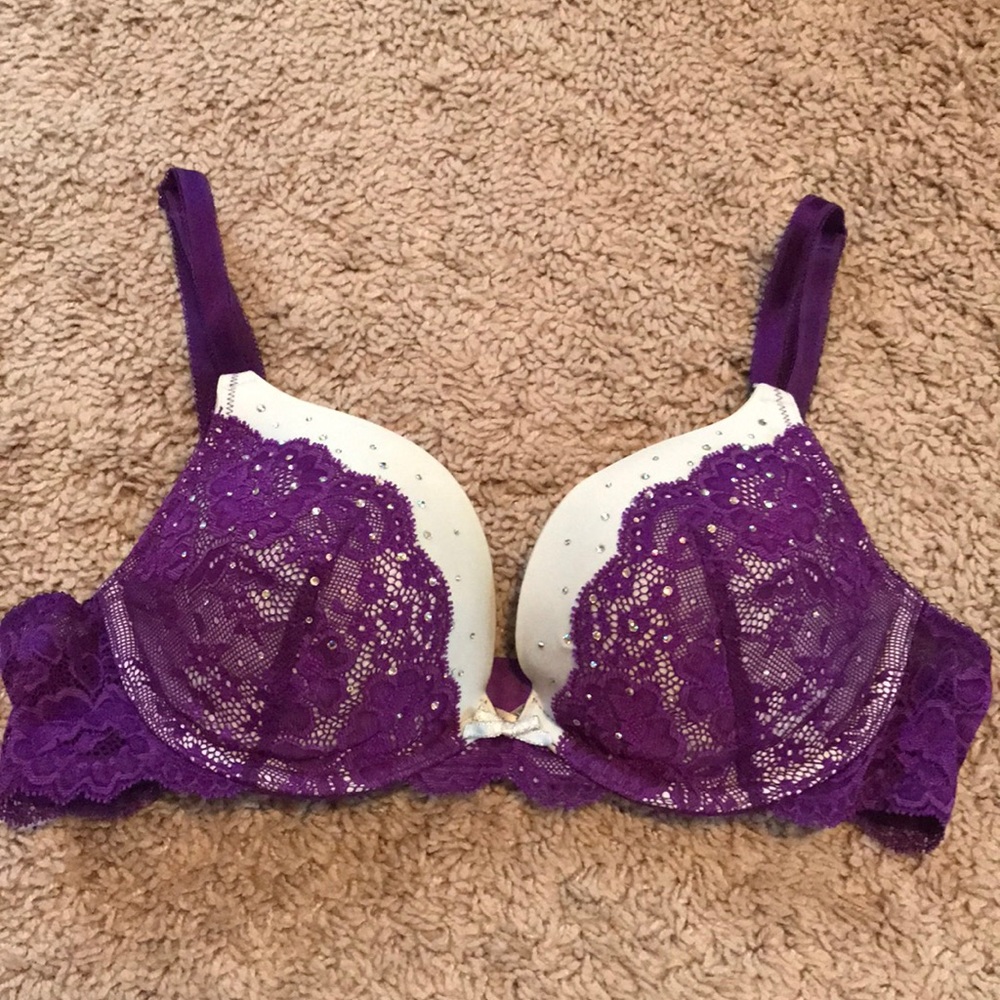 Victoria’s Secret bra